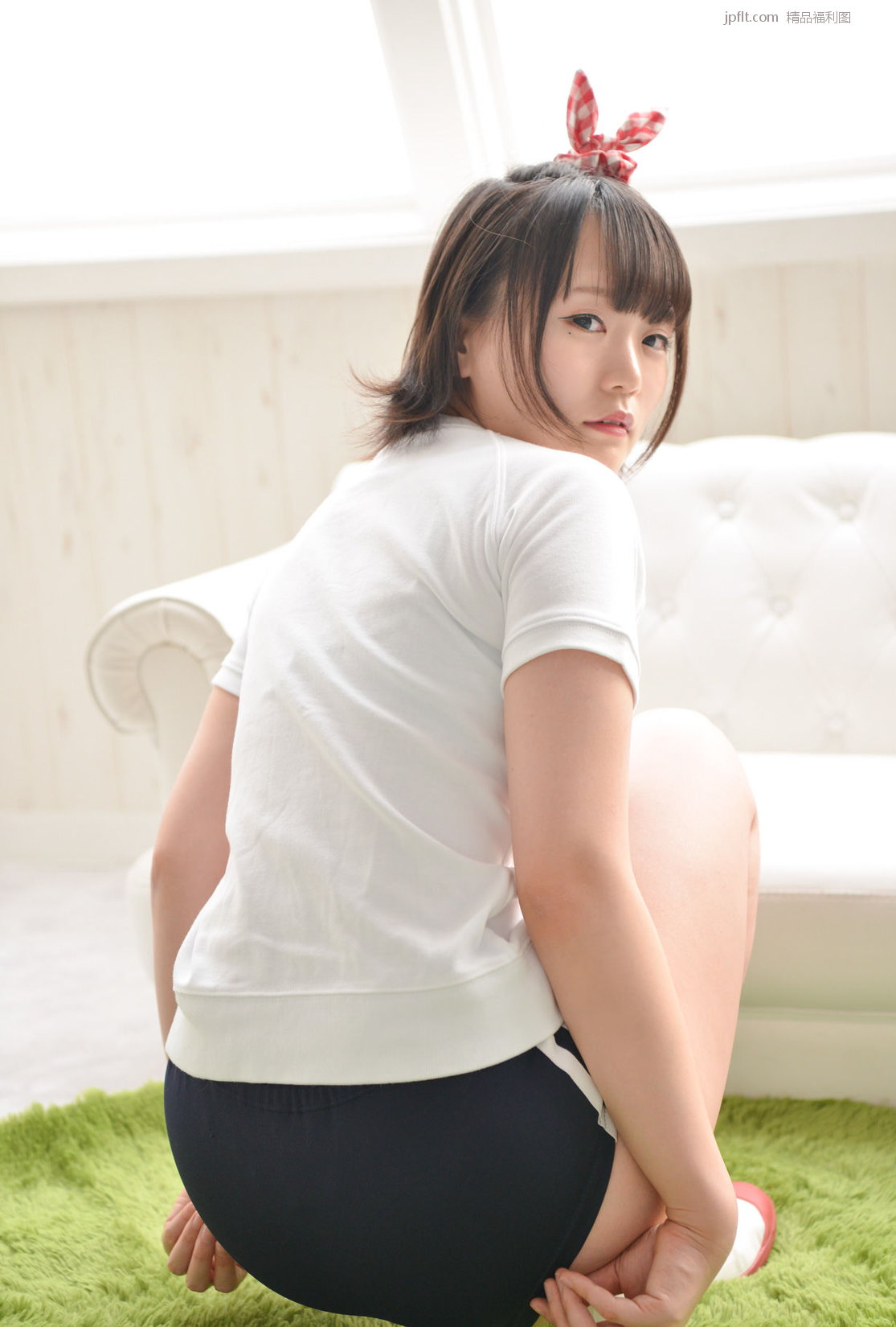 Mashiro 󲨷Ů [ϺLOVEPOPд] Tamano Photoset 1/75P ޤ ˯ͼƬ 1ҳ 